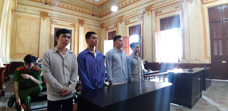 Kẻ bị tâm thần thuê người giết em cột chèo với giá 5 triệu đồng - 1 Kẻ bị tâm thần thuê người giết em cột chèo với giá 5 triệu đồng - 1