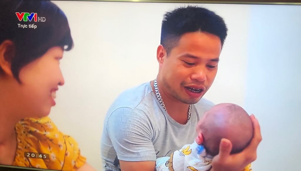 Hạnh phúc giản đơn của người mẹ ung thư vú giai đoạn cuối bên gia đình - 2 Hạnh phúc giản đơn của người mẹ ung thư vú giai đoạn cuối bên gia đình - 2