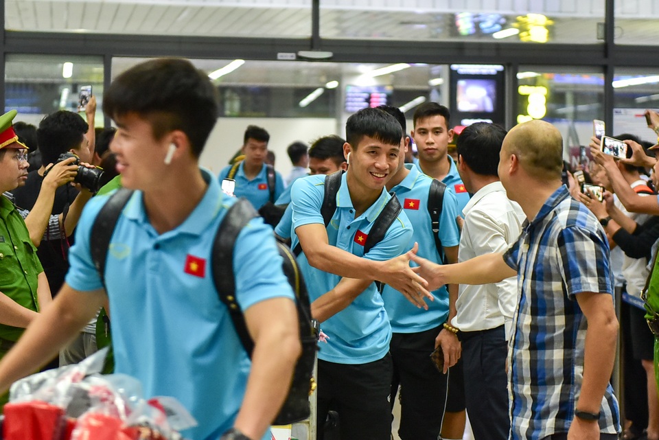 Bùi Tiến Dũng, Duy Mạnh dè chừng các đối thủ UAE, Thái Lan - 1 Bùi Tiến Dũng, Duy Mạnh dè chừng các đối thủ UAE, Thái Lan - 1
