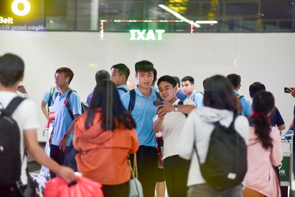 Bùi Tiến Dũng, Duy Mạnh dè chừng các đối thủ UAE, Thái Lan - 4 Bùi Tiến Dũng, Duy Mạnh dè chừng các đối thủ UAE, Thái Lan - 4