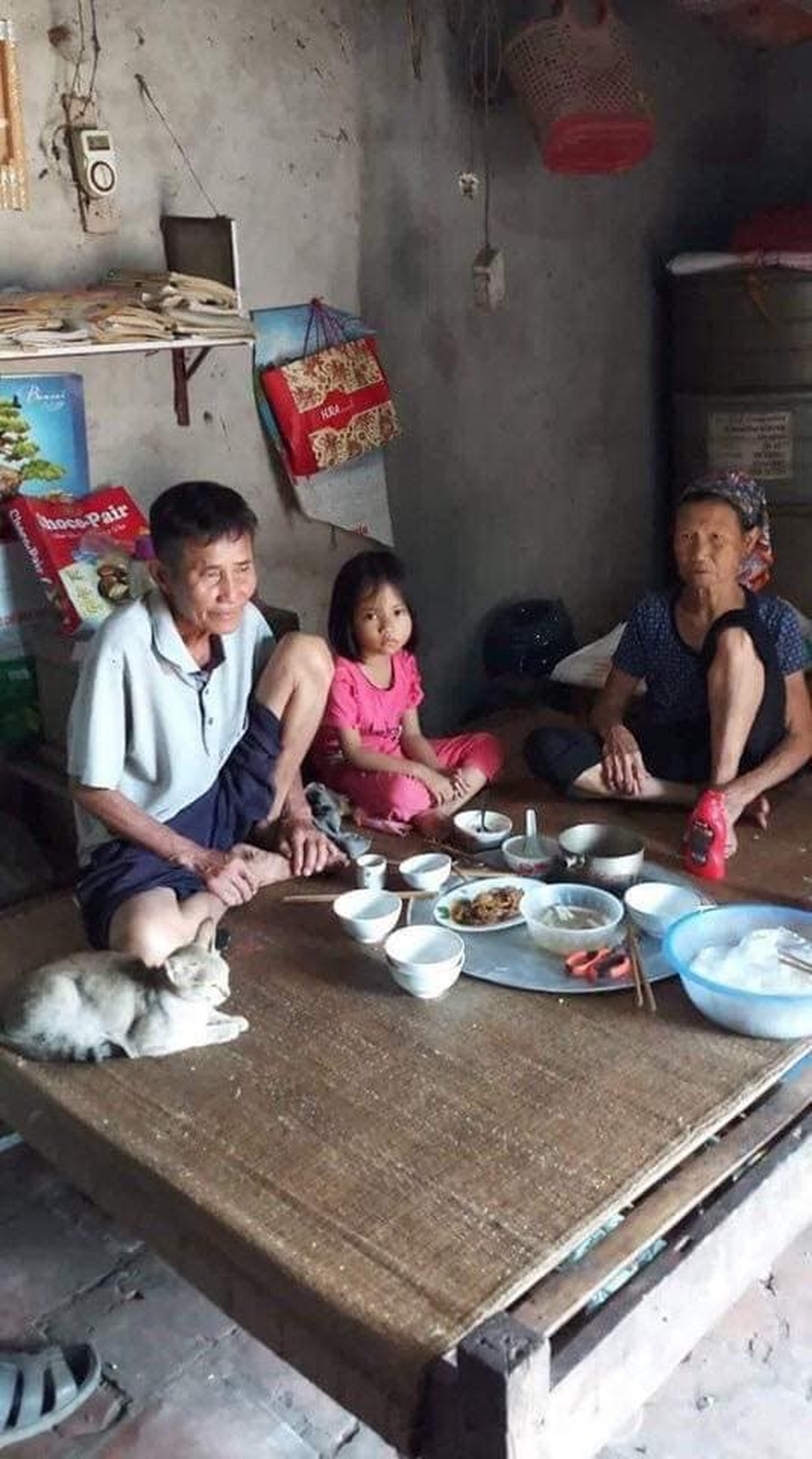 Bị điện cao thế phóng cụt tay chân, ông bố trẻ tỉnh dậy hét lên hoảng loạn - 7 Bị điện cao thế phóng cụt tay chân, ông bố trẻ tỉnh dậy hét lên hoảng loạn - 7