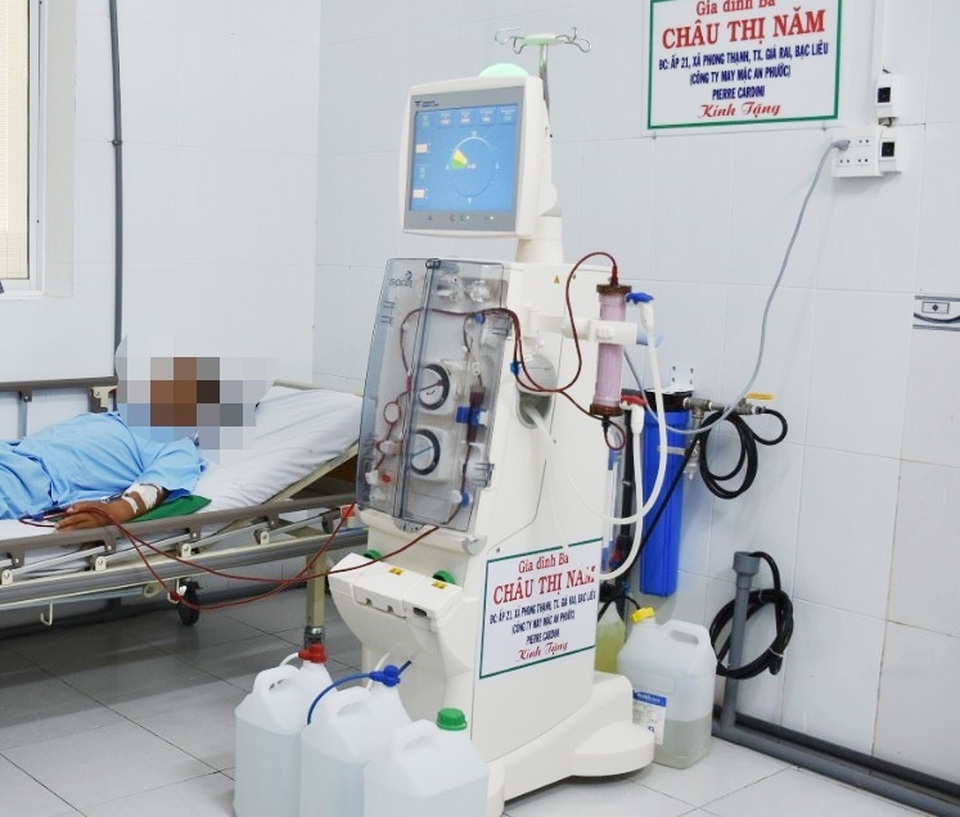Bệnh nhân được chạy thận bằng máy siêu lọc ngay tại tuyến huyện - 1 Bệnh nhân được chạy thận bằng máy siêu lọc ngay tại tuyến huyện - 1