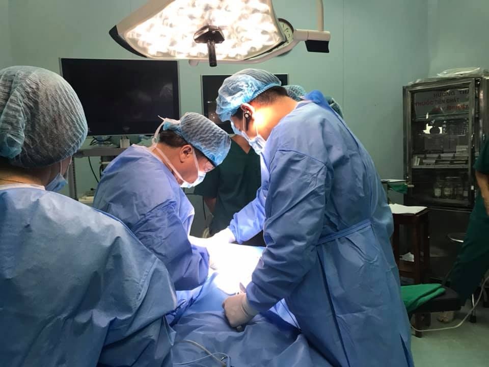 Sốc: Lần đầu phát hiện ung thư tuyến giáp di căn ở bệnh nhi 3 tuổi - 1 Sốc: Lần đầu phát hiện ung thư tuyến giáp di căn ở bệnh nhi 3 tuổi - 1