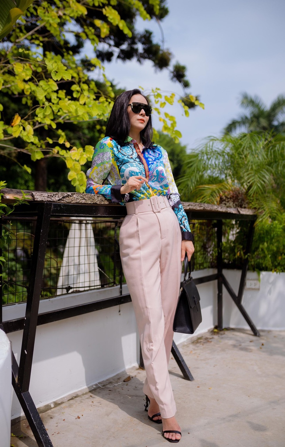 Nguyệt “Những nhân viên gương mẫu” tiết lộ hôn nhân hạnh phúc - 8 Nguyệt “Những nhân viên gương mẫu” tiết lộ hôn nhân hạnh phúc - 8