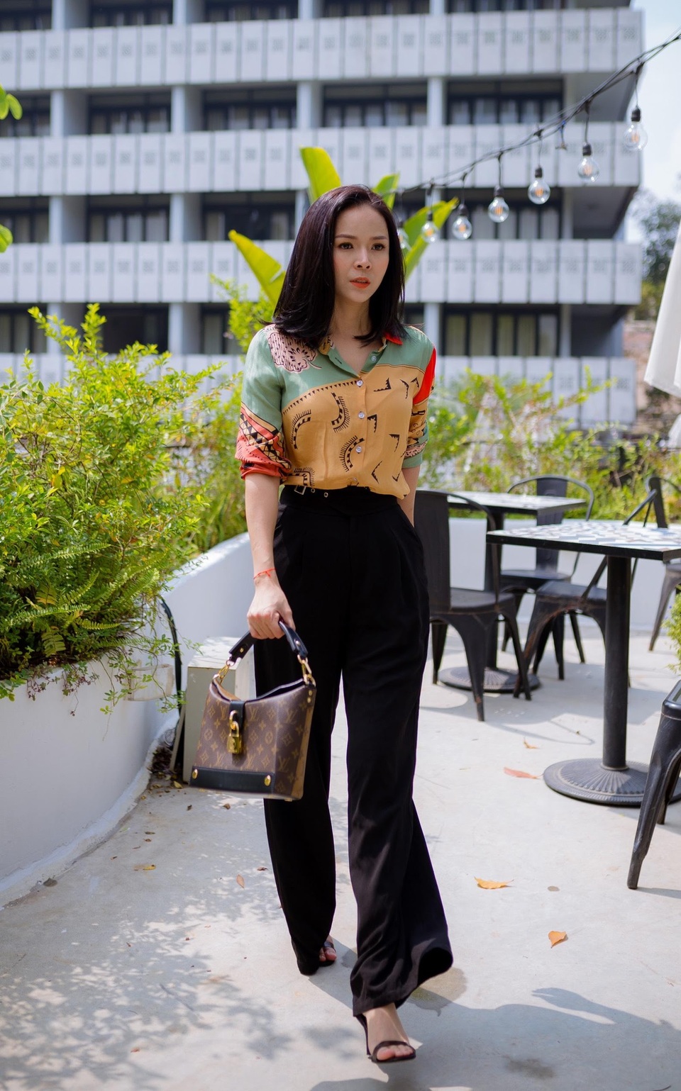 Nguyệt “Những nhân viên gương mẫu” tiết lộ hôn nhân hạnh phúc - 4 Nguyệt “Những nhân viên gương mẫu” tiết lộ hôn nhân hạnh phúc - 4