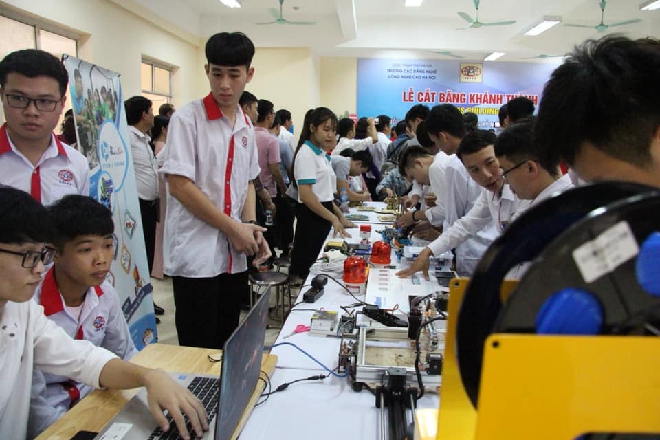 Nhiều thảo luận về xu hướng công nghệ trên thế giới tại Techfest Hà Nội - 2 Nhiều thảo luận về xu hướng công nghệ trên thế giới tại Techfest Hà Nội - 2