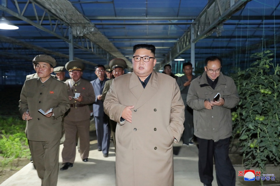 Ông Kim Jong-un thăm trang trại trồng rau trước nguy cơ thiếu lương thực - 2 Ông Kim Jong-un thăm trang trại trồng rau trước nguy cơ thiếu lương thực - 2