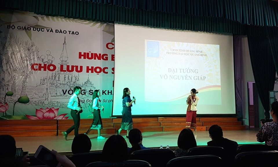 Thú vị xem lưu học sinh Lào hùng biện tiếng Việt - 1 Thú vị xem lưu học sinh Lào hùng biện tiếng Việt - 1
