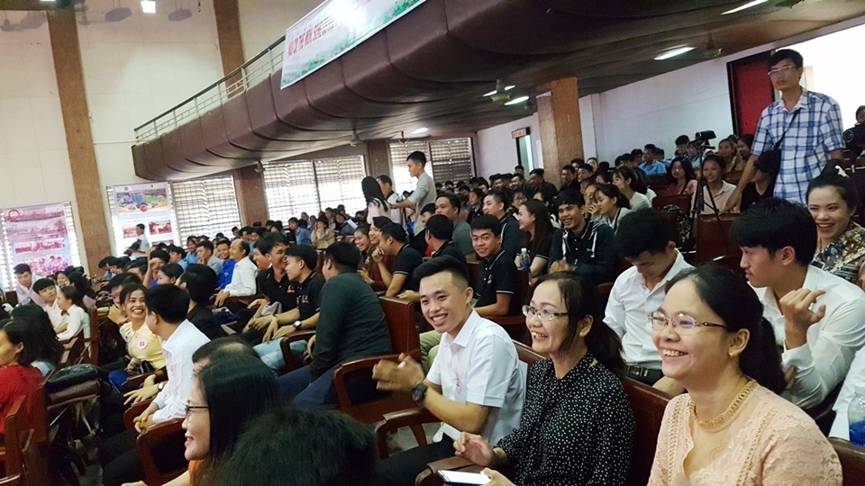 Thú vị xem lưu học sinh Lào hùng biện tiếng Việt - 6 Thú vị xem lưu học sinh Lào hùng biện tiếng Việt - 6