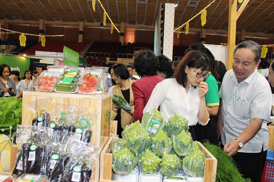 Phiên chợ “thực phẩm minh bạch” mừng ngày Phụ nữ Việt Nam - 1 Phiên chợ “thực phẩm minh bạch” mừng ngày Phụ nữ Việt Nam - 1