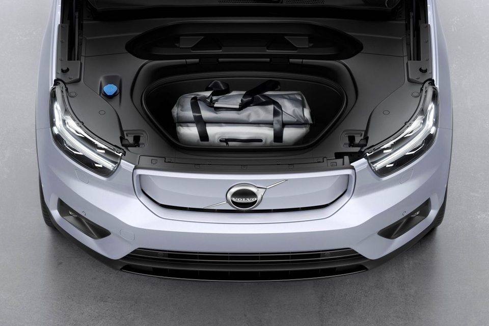 Volvo giới thiệu XC40 hoàn toàn chạy điện - 5 Volvo giới thiệu XC40 hoàn toàn chạy điện - 5