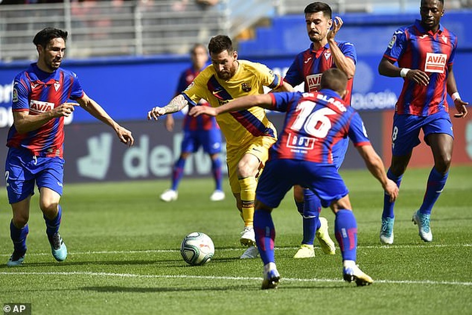 Messi, Suarez, Griezmann cùng lập công, Barcelona đại thắng “3 sao” - 4 Messi, Suarez, Griezmann cùng lập công, Barcelona đại thắng “3 sao” - 4