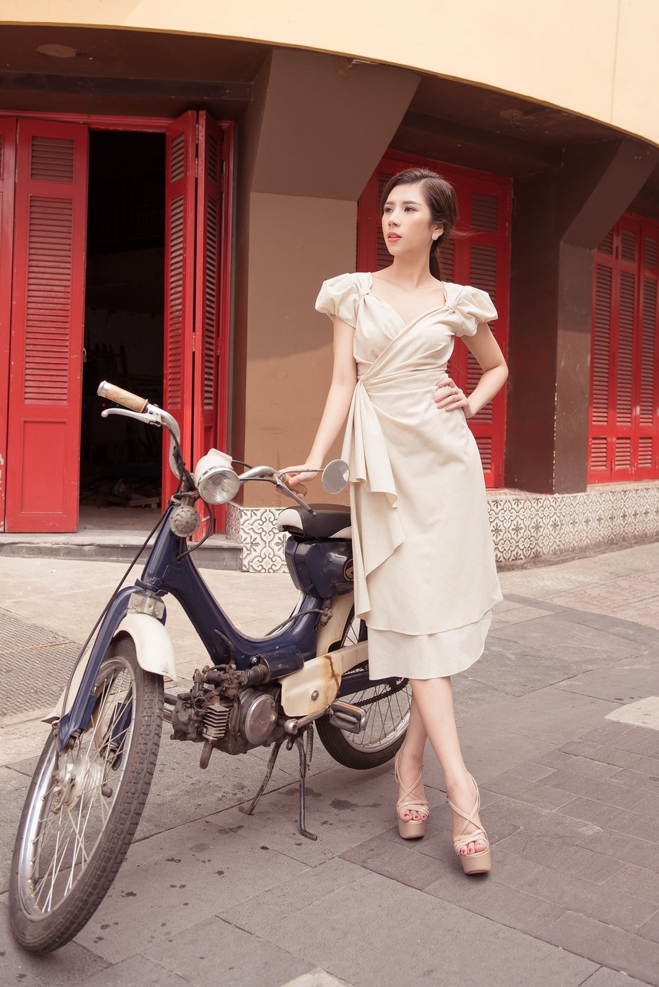 Dương Yến Nhung tung clip giới thiệu quảng bá du lịch Việt Nam đầy ấn tượng - 5 Dương Yến Nhung tung clip giới thiệu quảng bá du lịch Việt Nam đầy ấn tượng - 5
