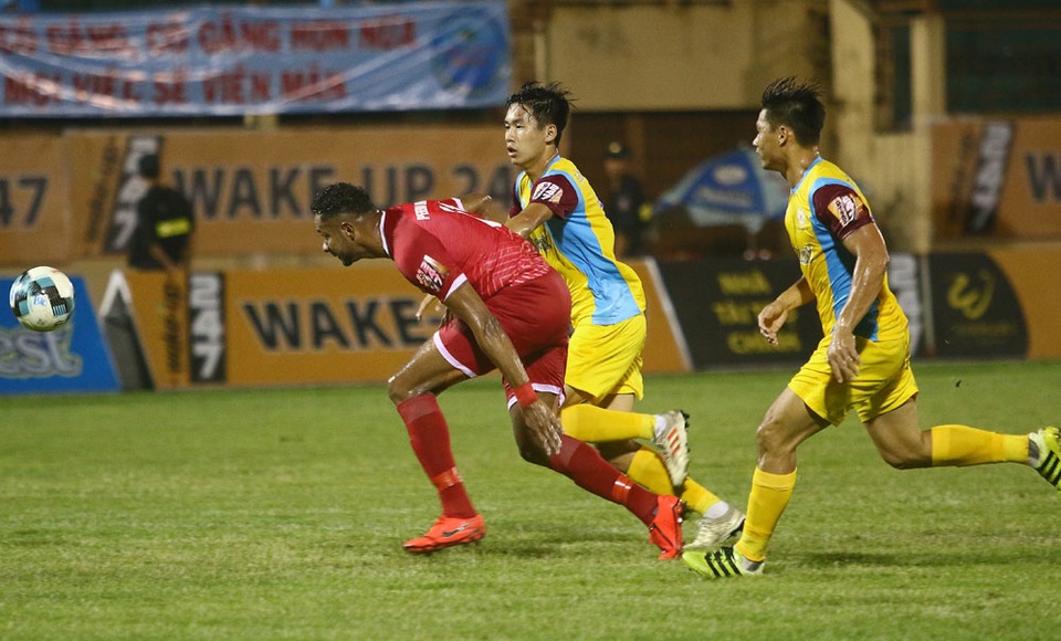 Bế tắc trước Sài Gòn FC, Khánh Hoà ngậm ngùi đứng cuối bảng - 2 Bế tắc trước Sài Gòn FC, Khánh Hoà ngậm ngùi đứng cuối bảng - 2