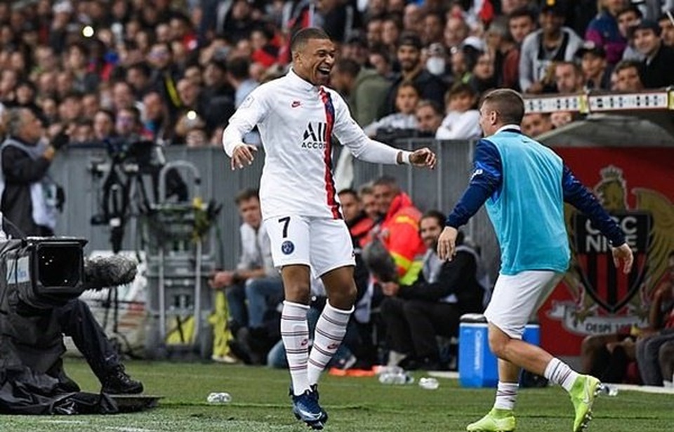 Mbappe trở lại, PSG đại thắng trên sân khách - 3 Mbappe trở lại, PSG đại thắng trên sân khách - 3