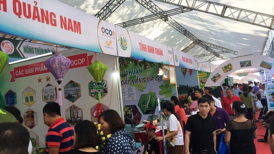 Thủ tướng phát động phong trào “Cả nước chung sức xây dựng Nông thôn mới” - 7 Thủ tướng phát động phong trào “Cả nước chung sức xây dựng Nông thôn mới” - 7