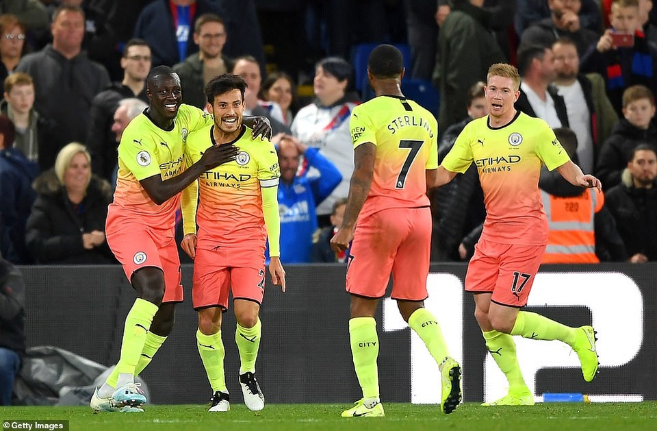 Vượt qua Crystal Palace, Man City thu hẹp khoảng cách với Liverpool - 2 Vượt qua Crystal Palace, Man City thu hẹp khoảng cách với Liverpool - 2