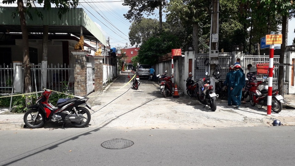 Nam thanh niên bị truy sát trên đường - 1 Nam thanh niên bị truy sát trên đường - 1