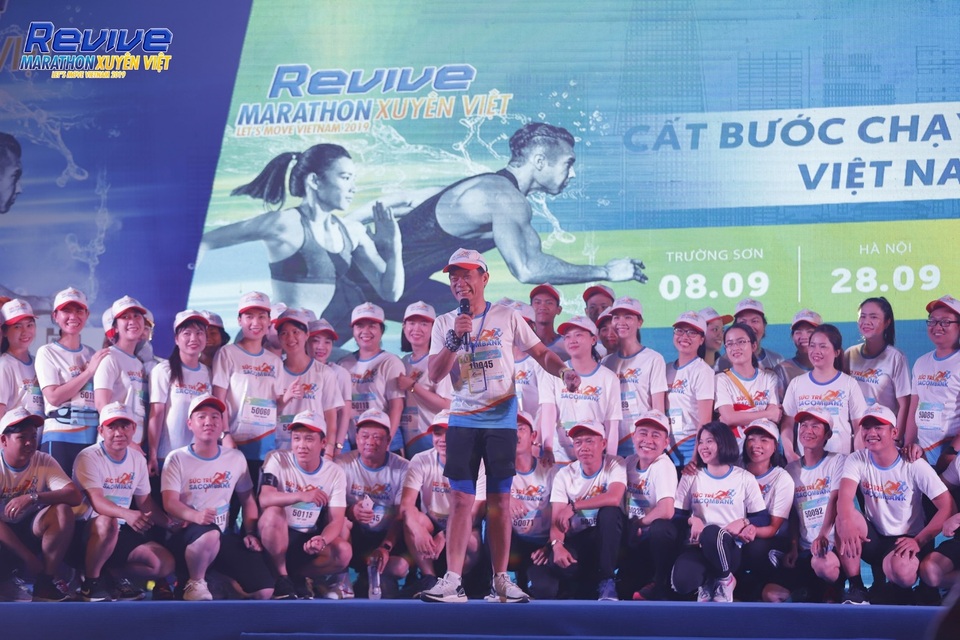 Revive Marathon Xuyên Việt: Khơi cảm hứng giúp đỡ cộng đồng từ chạy bộ - 2 Revive Marathon Xuyên Việt: Khơi cảm hứng giúp đỡ cộng đồng từ chạy bộ - 2