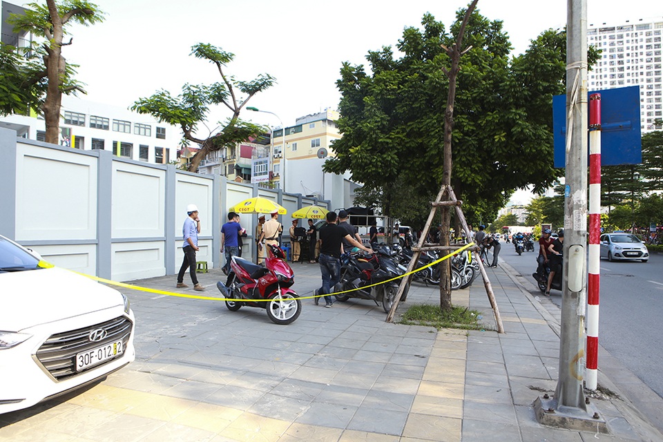Nhiều thanh niên quay đầu bỏ chạy khi gặp chốt 141 - 1 Nhiều thanh niên quay đầu bỏ chạy khi gặp chốt 141 - 1