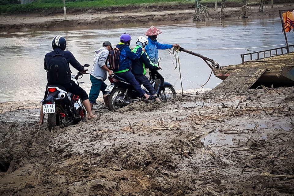 Hành trình “vòng tay yêu thương” của chàng trai bị ảnh hưởng chất độc da cam - 6 Hành trình “vòng tay yêu thương” của chàng trai bị ảnh hưởng chất độc da cam - 6
