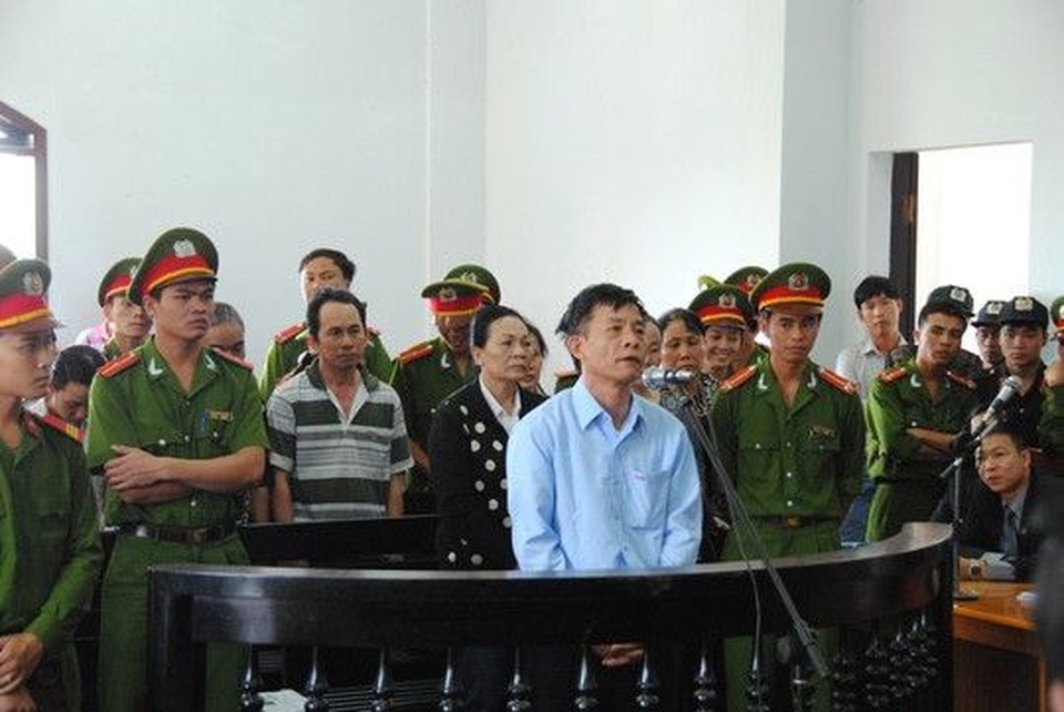 Bị tuyên án tử, nguyên giám đốc ngân hàng tiếp tục bị truy tố - 1 Bị tuyên án tử, nguyên giám đốc ngân hàng tiếp tục bị truy tố - 1