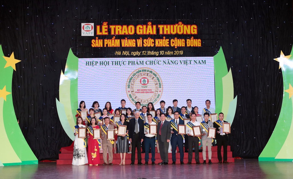 Công ty Nhật Đức vinh dự nhận giải thưởng cao quý của Hiệp hội Thực phẩm chức năng Việt Nam - 2 Công ty Nhật Đức vinh dự nhận giải thưởng cao quý của Hiệp hội Thực phẩm chức năng Việt Nam - 2