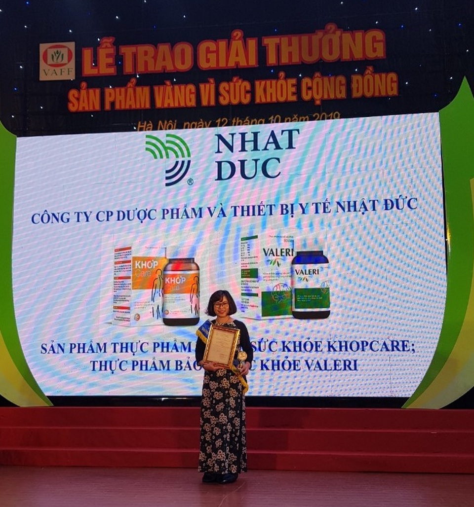 Công ty Nhật Đức vinh dự nhận giải thưởng cao quý của Hiệp hội Thực phẩm chức năng Việt Nam - 3 Công ty Nhật Đức vinh dự nhận giải thưởng cao quý của Hiệp hội Thực phẩm chức năng Việt Nam - 3