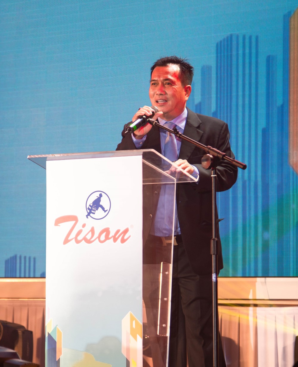 Sơn Tison ra mắt dòng sản phẩm hệ sơn nước cao cấp mới tên Unilic Gold - 1 Sơn Tison ra mắt dòng sản phẩm hệ sơn nước cao cấp mới tên Unilic Gold - 1