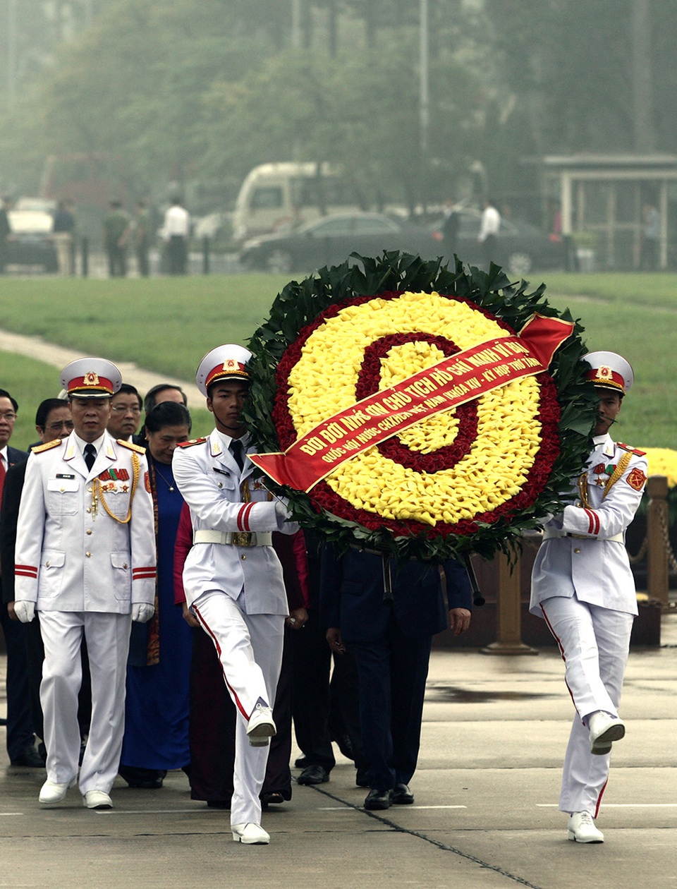 Lãnh đạo Đảng và Nhà nước vào Lăng viếng Chủ tịch Hồ Chí Minh - 1 Lãnh đạo Đảng và Nhà nước vào Lăng viếng Chủ tịch Hồ Chí Minh - 1