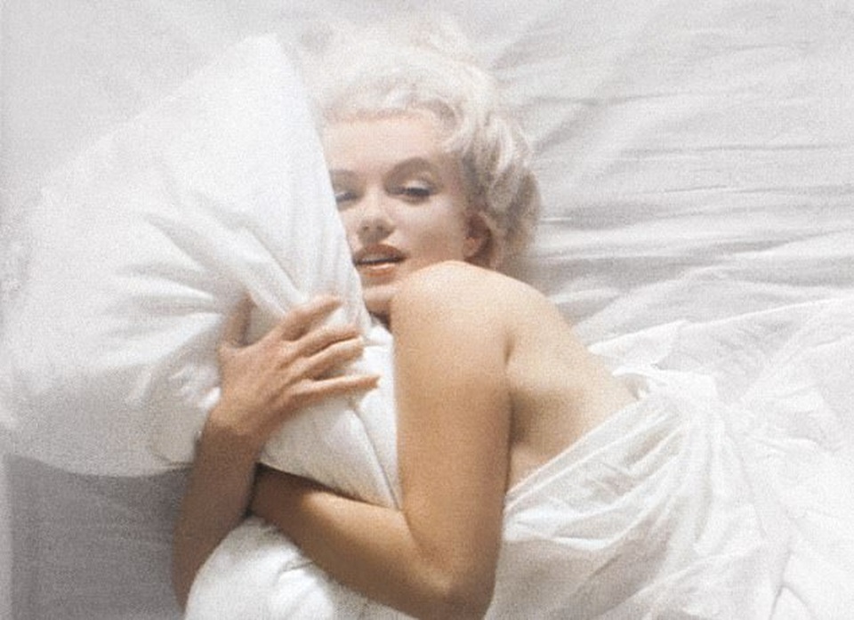 Nhiếp ảnh gia kể về nỗi “khó xử” khi chụp hình Marilyn Monroe khỏa thân - 1 Nhiếp ảnh gia kể về nỗi “khó xử” khi chụp hình Marilyn Monroe khỏa thân - 1