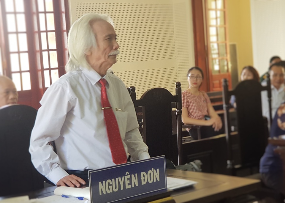 Vụ 15 năm mòn mỏi đi đòi một mảnh đất: Bản án thứ 13, nguyên đơn tiếp tục kháng cáo - 1 Vụ 15 năm mòn mỏi đi đòi một mảnh đất: Bản án thứ 13, nguyên đơn tiếp tục kháng cáo - 1
