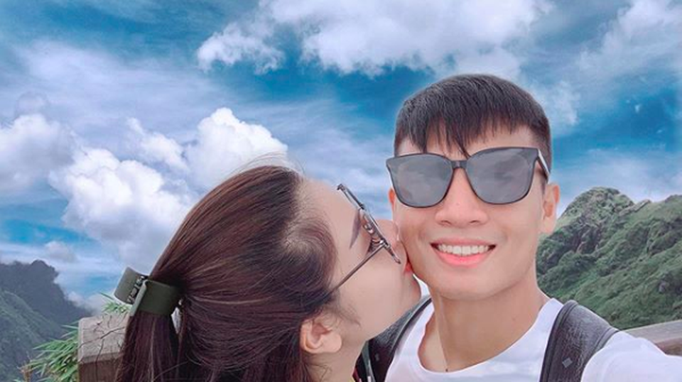 Hậu vệ Bùi Tiến Dũng hạnh phúc đón con gái đầu lòng chào đời - 3 Hậu vệ Bùi Tiến Dũng hạnh phúc đón con gái đầu lòng chào đời - 3