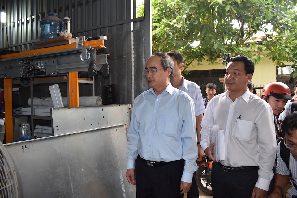 Bí thư Nguyễn Thiện Nhân: Phó Chủ tịch HĐND quận sai phạm xây dựng thì còn giám sát ai - 1 Bí thư Nguyễn Thiện Nhân: Phó Chủ tịch HĐND quận sai phạm xây dựng thì còn giám sát ai - 1