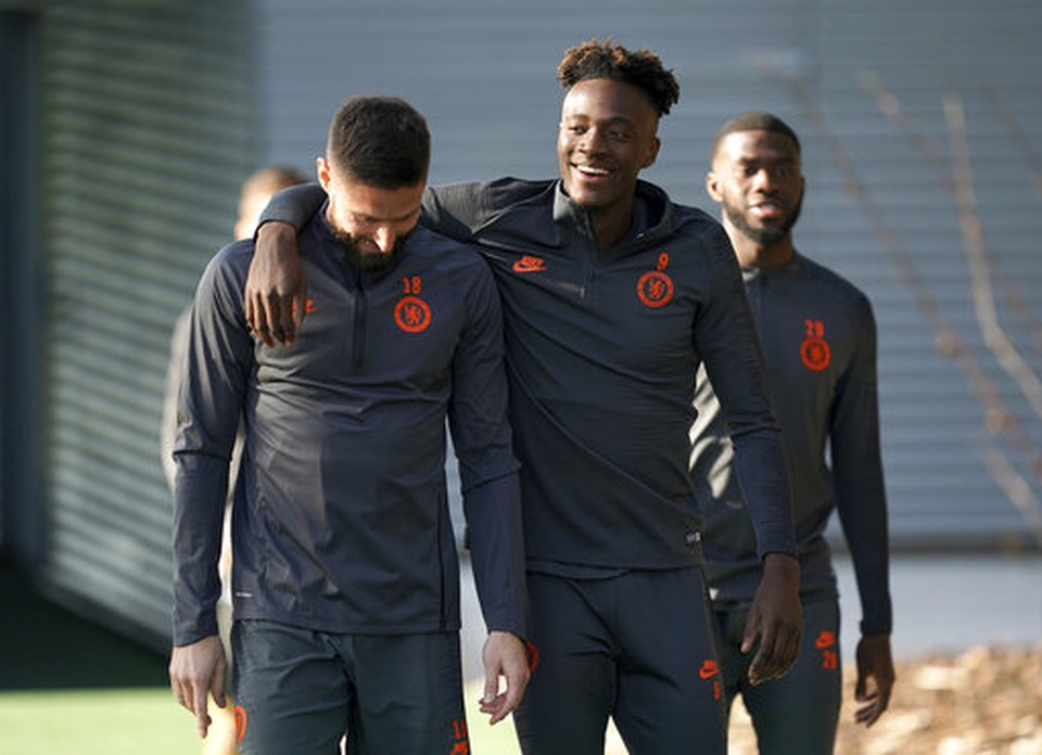 Kante, Barkley vắng mặt trong buổi tập của Chelsea tại Hà Lan - 3 Kante, Barkley vắng mặt trong buổi tập của Chelsea tại Hà Lan - 3