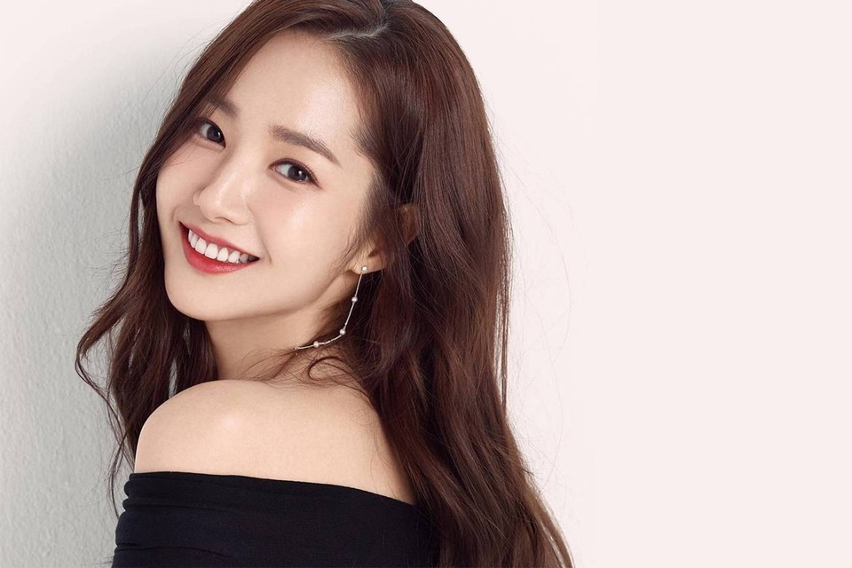 Vẻ đẹp hoàn hảo của “nữ hoàng dao kéo” Park Min Young - 3 Vẻ đẹp hoàn hảo của “nữ hoàng dao kéo” Park Min Young - 3