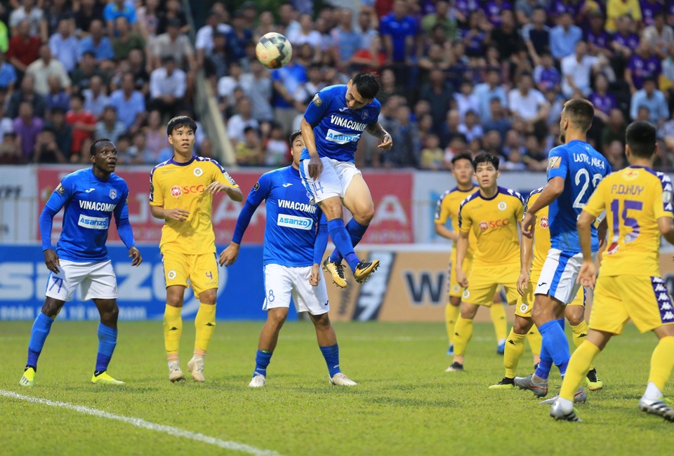 Thua Than Quảng Ninh, CLB Hà Nội nâng Cúp kém vui ở Cửa Ông - 3 Thua Than Quảng Ninh, CLB Hà Nội nâng Cúp kém vui ở Cửa Ông - 3