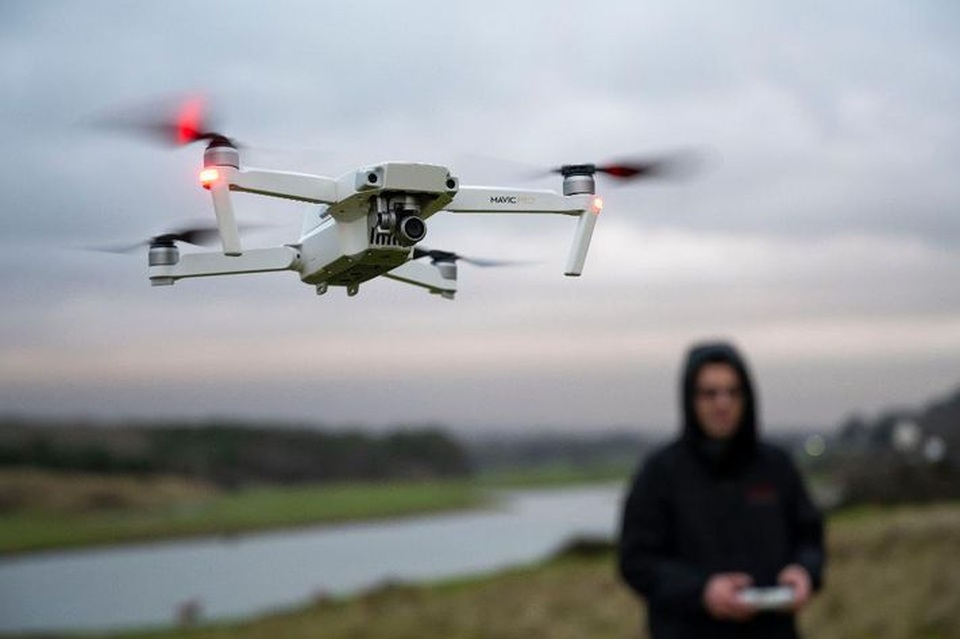 Ly kỳ hành trình giải cứu bé trai 6 tuổi bị mất tích bằng drone - 1 Ly kỳ hành trình giải cứu bé trai 6 tuổi bị mất tích bằng drone - 1