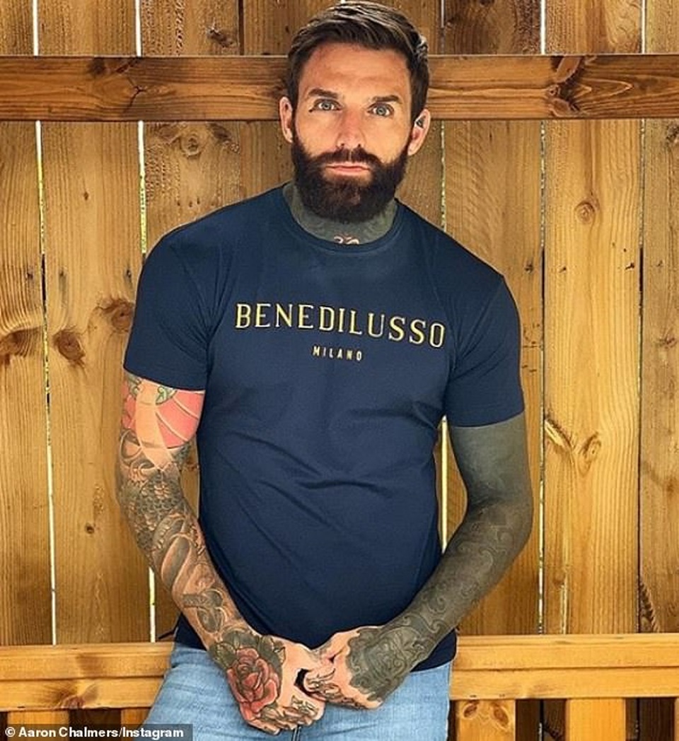 Aaron Chalmers xác nhận bạn gái cũ đã có bầu - 4 Aaron Chalmers xác nhận bạn gái cũ đã có bầu - 4