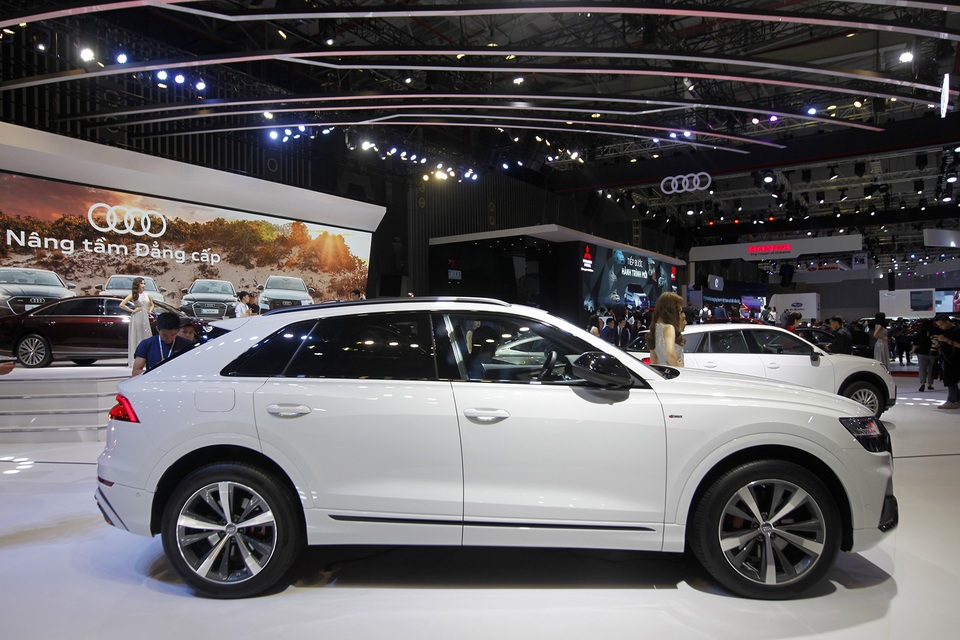 Audi ra mắt Q8 mới, khởi điểm từ 4,5 tỉ đồng - 7 Audi ra mắt Q8 mới, khởi điểm từ 4,5 tỉ đồng - 7
