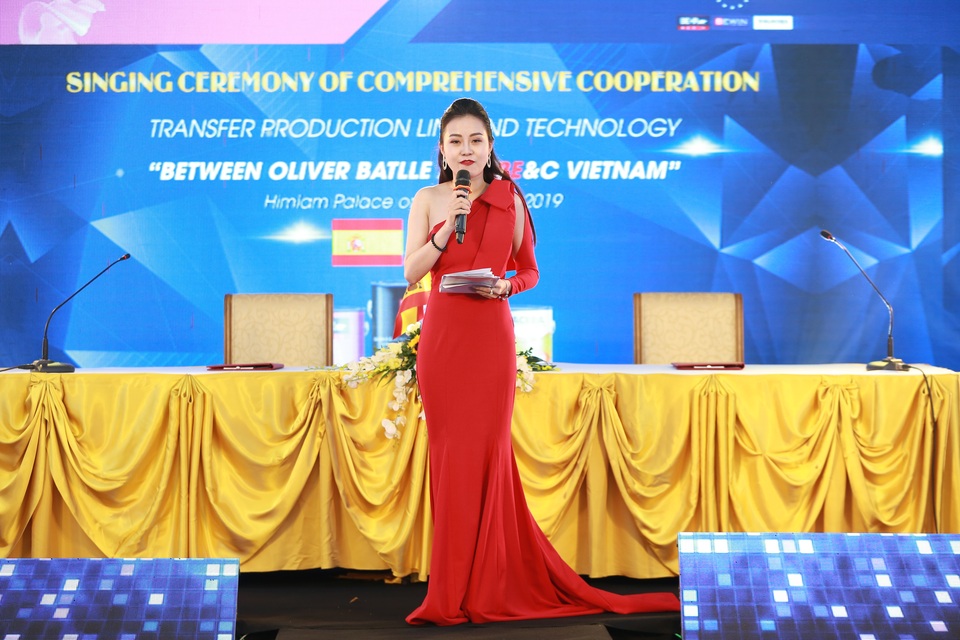 Công ty BewinCoating Việt Nam ký kết hợp tác toàn diện với Tập đoàn OLIVER+BATLLE - 5 Công ty BewinCoating Việt Nam ký kết hợp tác toàn diện với Tập đoàn OLIVER+BATLLE - 5