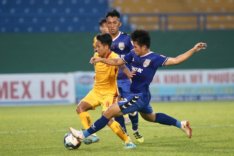Khánh Hoà xuống hạng, Thanh Hoá đá vé vớt để trụ lại V-League - 4 Khánh Hoà xuống hạng, Thanh Hoá đá vé vớt để trụ lại V-League - 4