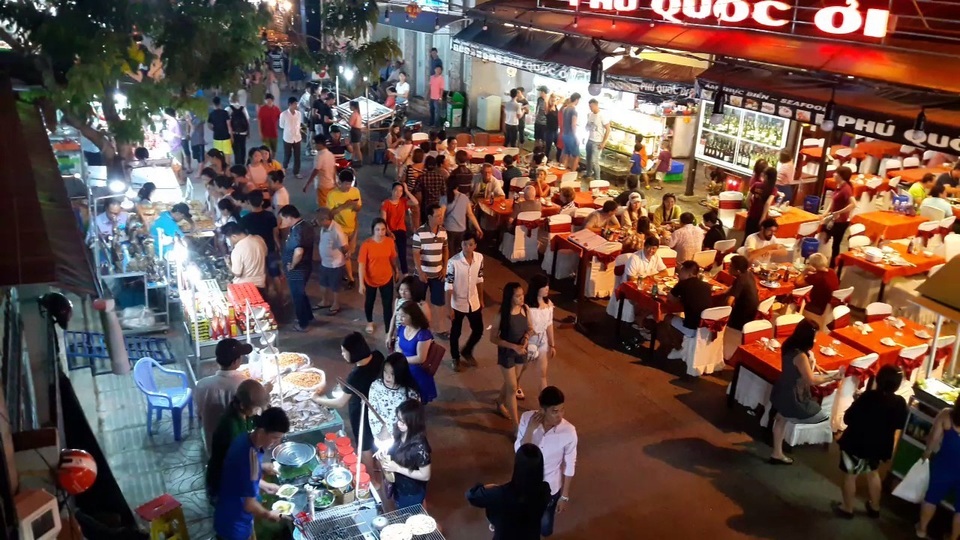 Doanh nghiệp lữ hành vẽ chân dung Phú Quốc thì tương lai - 3 Doanh nghiệp lữ hành vẽ chân dung Phú Quốc thì tương lai - 3