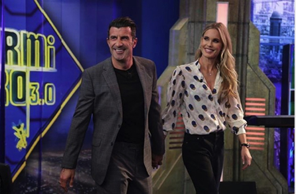 Huyền thoại Figo tha thứ cho Ronaldo béo vì đã “dòm ngó” vợ mình - 3 Huyền thoại Figo tha thứ cho Ronaldo béo vì đã “dòm ngó” vợ mình - 3