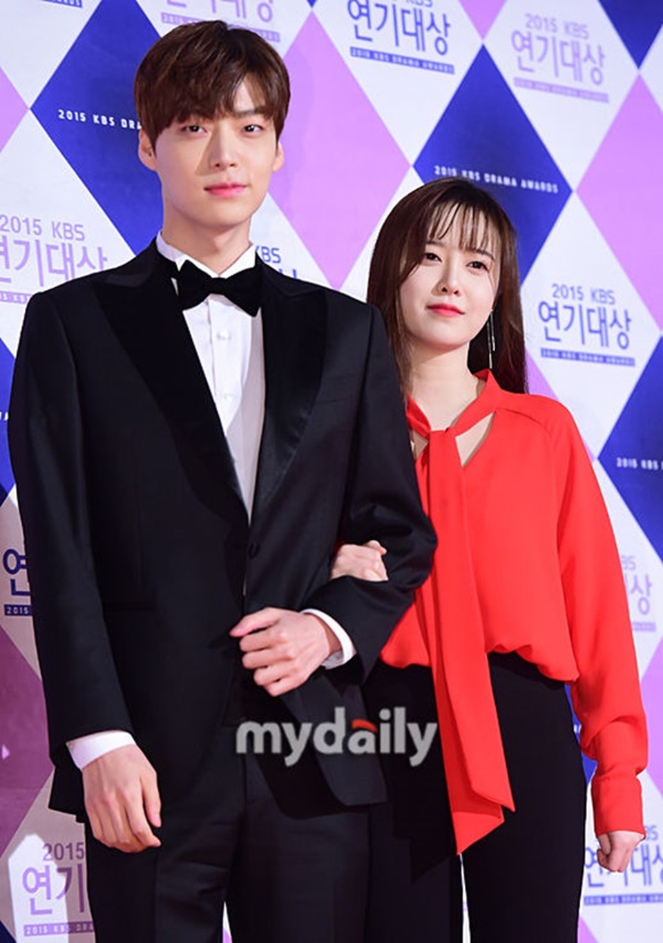 Giữa bão ly hôn, Goo Hye Sun: Tôi không còn yêu Ahn Jae Hyun - 2 Giữa bão ly hôn, Goo Hye Sun: Tôi không còn yêu Ahn Jae Hyun - 2
