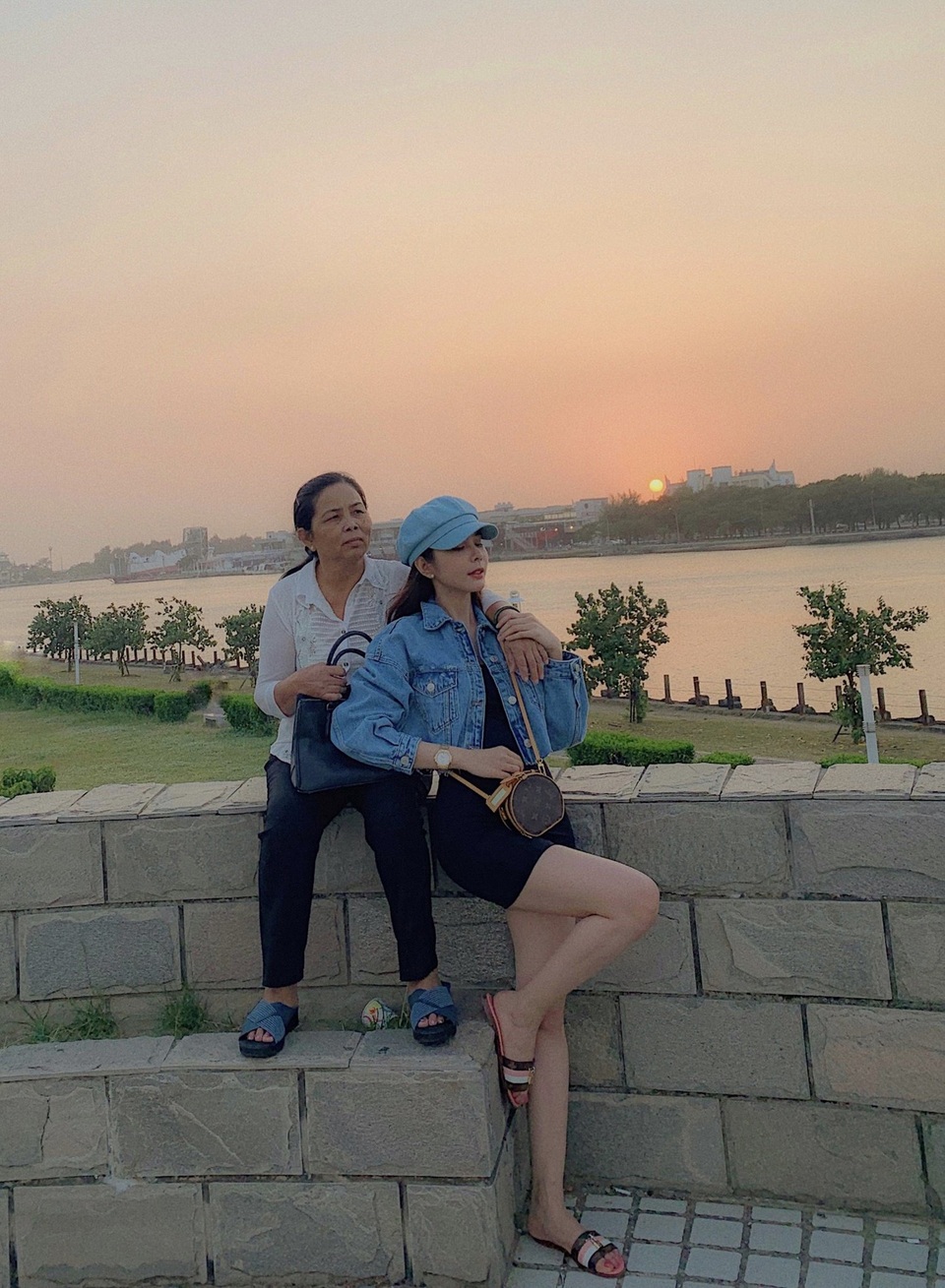 Hoa hậu Huỳnh Vy cùng mẹ khám phá Đài Loan - 3