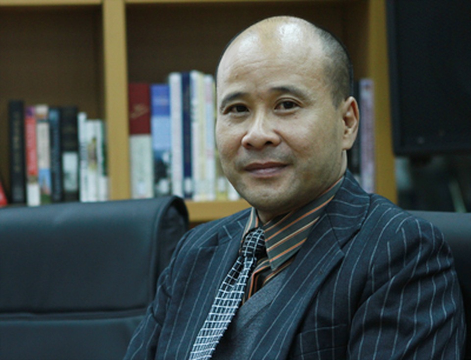 Hai giảng viên nhận Huân chương Hiệp sĩ Văn học và Nghệ thuật, Hiệp sĩ Cành cọ Hàn lâm của Pháp - 1 Hai giảng viên nhận Huân chương Hiệp sĩ Văn học và Nghệ thuật, Hiệp sĩ Cành cọ Hàn lâm của Pháp - 1