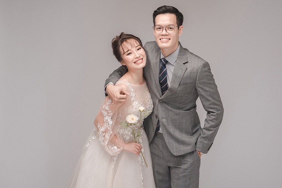 Chuyện tình của cựu hoa khôi sinh viên với “chàng trai bên cạnh năm 17 tuổi” - 10