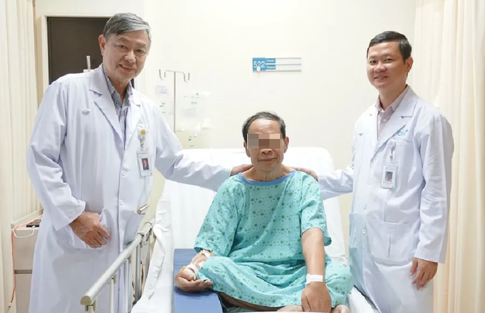 Ăn chua bị đau quặn bụng, bệnh nhân sốc vì u ác tính đại tràng - 3 Ăn chua bị đau quặn bụng, bệnh nhân sốc vì u ác tính đại tràng - 3