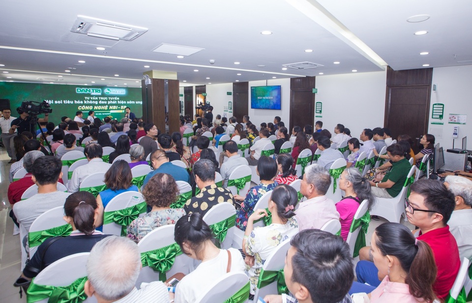 Công nghệ nội soi tiêu hóa phát hiện sớm ung thư, cắt bỏ khối u không cần phẫu thuật - 1 Công nghệ nội soi tiêu hóa phát hiện sớm ung thư, cắt bỏ khối u không cần phẫu thuật - 1